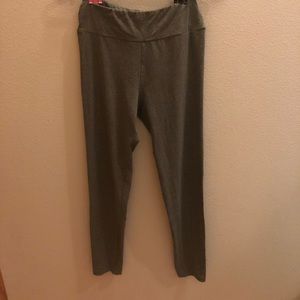 Gray leggings